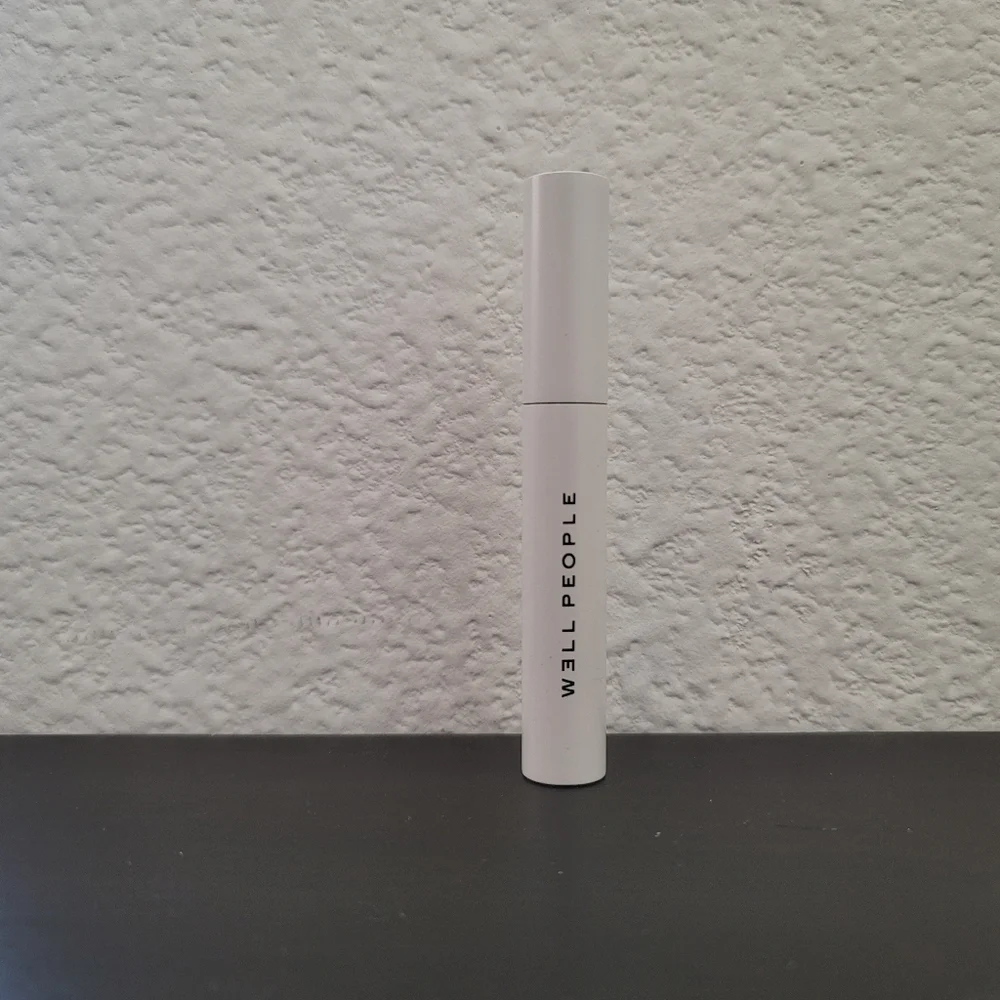 Well People Expressionist Pro Mascara Black